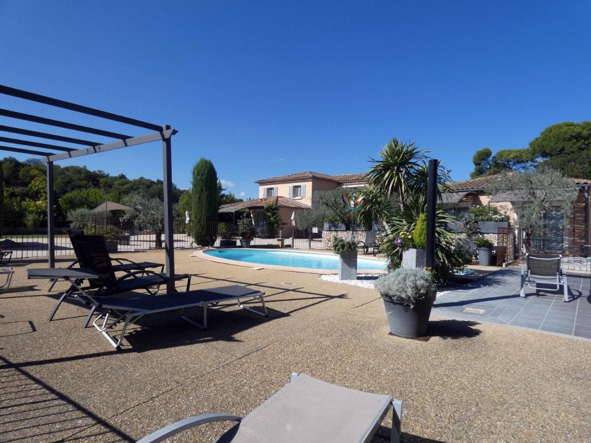 Loriol-du-Comtat Residence Les Peupliers מראה חיצוני תמונה