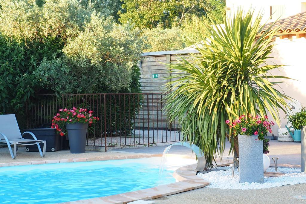Loriol-du-Comtat Residence Les Peupliers מראה חיצוני תמונה