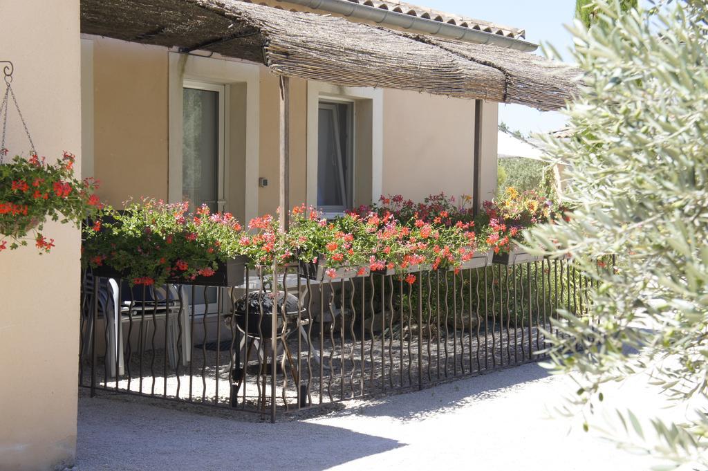 Loriol-du-Comtat Residence Les Peupliers מראה חיצוני תמונה