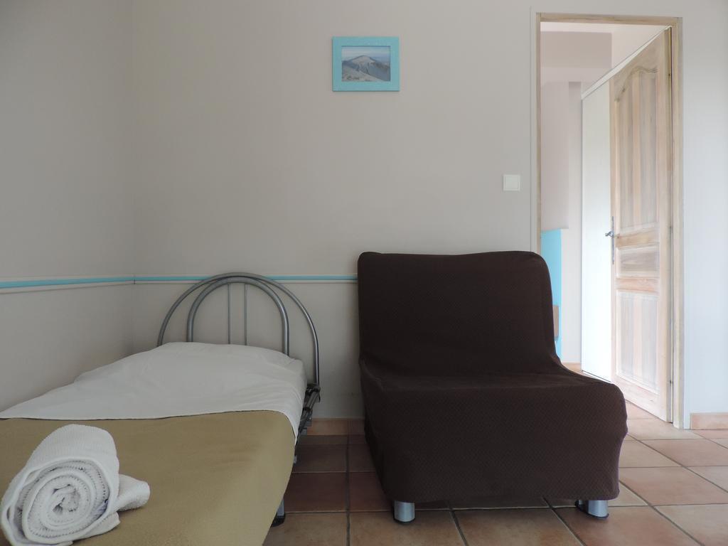 Loriol-du-Comtat Residence Les Peupliers מראה חיצוני תמונה