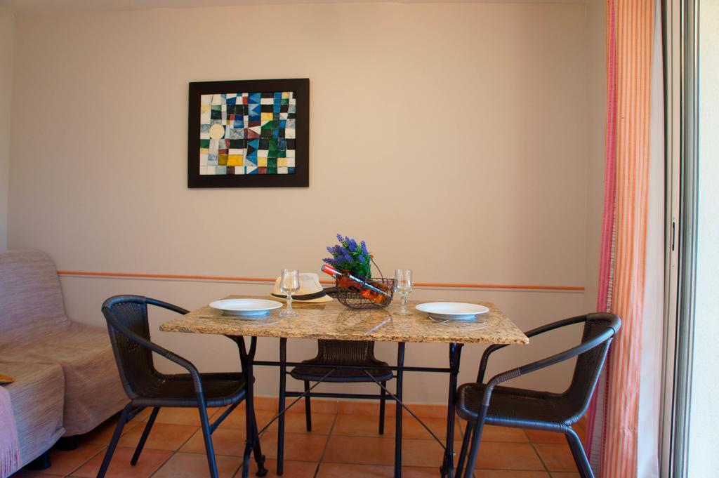 Loriol-du-Comtat Residence Les Peupliers מראה חיצוני תמונה